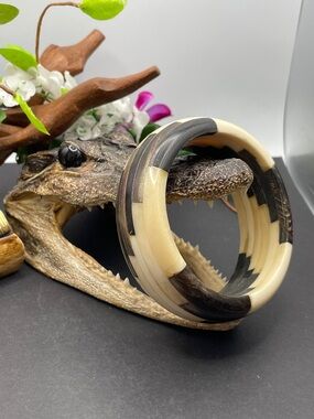 Bovine bone bangle vintage